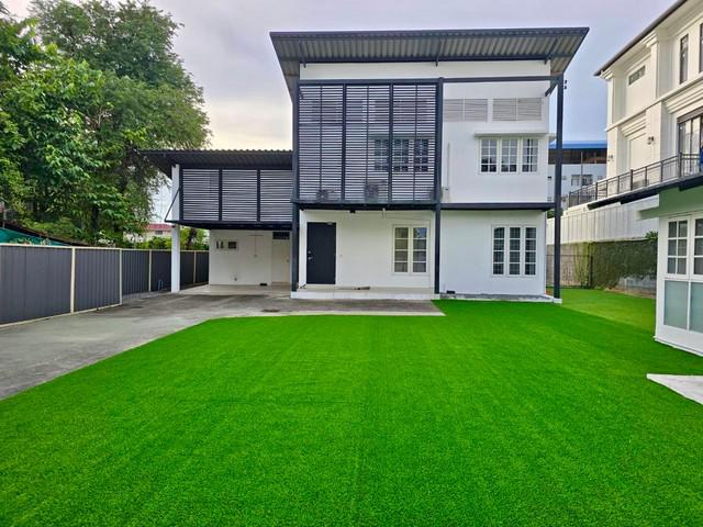 ให้เช่าบ้านเดี่ยว 2ชั้น รามอินทรา42 เนื้อที่ 150 ตร.ว พื้นที่ใช้สอย 400 ตร.ม ใกล้รถไฟฟ้าสายสีชมพูสถานี รามอินทราก.ม.6 พร้อมเข้าอยู่