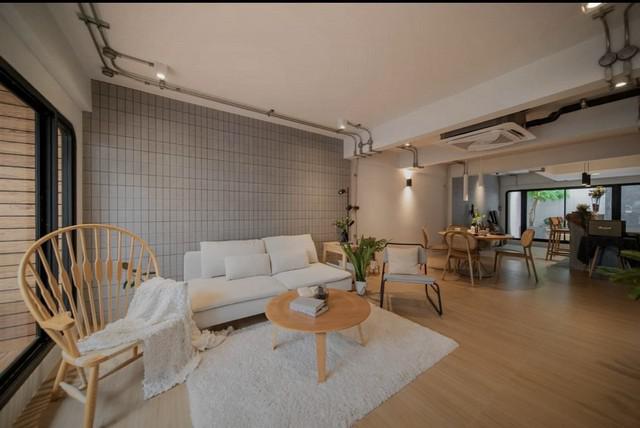 ขายหรือให้เช่า ทาวน์โฮม 3 ห้องนอน ซอยปรีดี 42 สุขุมวิท 71 เนื้อที่ 33 ตร.วา ตกแต่งหรู พร้อมเข้าอยู่