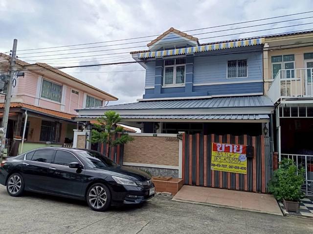 ขายด่วนทาวน์เฮ้าส์ 2 ชั้น หลังมุม  หมู่บ้านรื่นฤดี 5 หทัยราษฎร์  เข้า-ออกได้หลายเส้นทางหลัก   ZJ171	