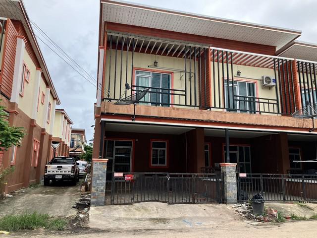 ขายทาวน์เฮ้าส์หมู่บ้านเทพประทานพร 10 ถนนเทพประทานพร ตำบลบ่อวิน อำเภอศรีราชา จังหวัดชลบุรี