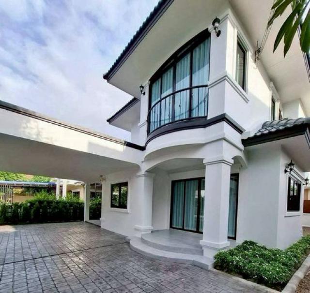 ลากูนน่าโฮม5 #สันทราย ขาย 6.5 ล้าน 72 ตรว. บ้านเดี่ยว 2 ชั้น #รีโนเวทใหม่ บ้านสวยเหมือนใหม่ ทำเลเงียบสงบ ใกล้เมือง พร้อมเข้าอยู่ทันที