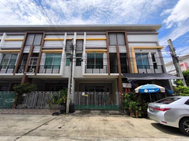 ขายทาวน์เฮ้าส์มือสอง เขตคลองสามวา  กรุงเทพมหานคร โครงการ อาร์เคพาร์ค (รามอินทรา-รามคำแหง)