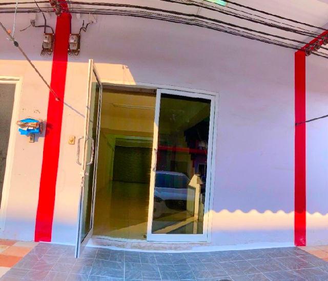 MRT บางหว้า 4.8  กม.บิ๊กซี กัลปพฤกษ์ 1.2กม. สำเพ็ง2 ให้เช่าอาคารพาณิชย์ 3.5 ชั้น มีชั้นลอย 18 ตร.วา.290 ตร.ม.  เดอะมอลล์ บางแค 3.0 กม.