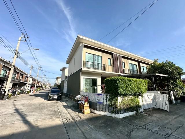 ให้เช่า! บ้านเปล่าทาวน์เฮ้าส์ 2 ชั้น หลังมุม ม.คอนเนค 43 วงแหวน–รามอินทรา 2  