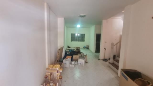 สำหรับท่านที่มองหาบ้าน โซนไทรน้อย มาจองซื้อบ้านหลังนี้ ขายบ้านที่ โครงการ ปิยะวรารมย์ 1 บางบัวทอง จ.นนทบุรี 