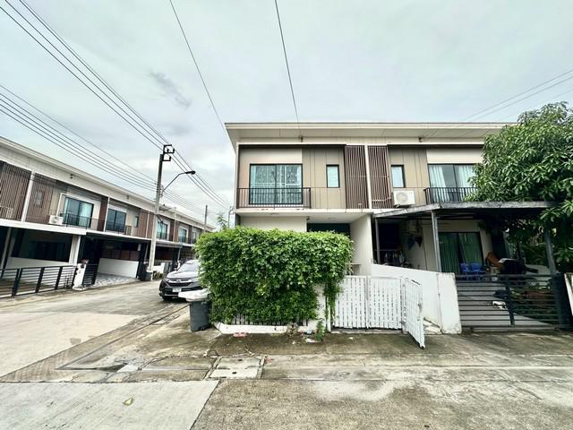  ให้เช่า! ทาวน์เฮ้าส์ 2 ชั้น หลังมุม ม.คอนเนค 43 วงแหวน–รามอินทรา 2 