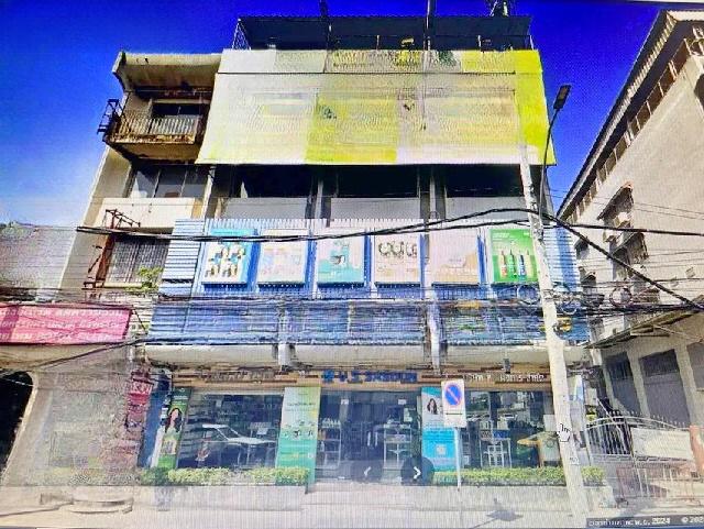 อาคารพาณิชย์ 3 คูหา MRT รามคำแหง12 500 เหม่งจ๋าย AIRBNB  ม.ติดถนนใหญ่ 8 นอน  5 ชั้น ดาดฟ้า 60 ตร.วา.1,220 ตร.ม. 4 น้ำ