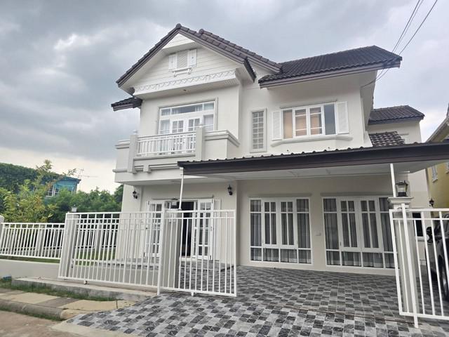ขายบ้านเดี่ยว รีโนเวทใหม่ หลังมุม Parkway Chalet รามคำแหง 190/1 ใกล้รถไฟฟ้าสถานีรถไฟฟ้าเคหะรามคำแหง