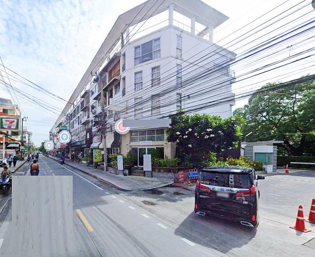 มีชั้นลอย 304 ตร.ม.รามคำแหง53 ให้เช่าอาคาร  4 ชั้น19 ตร.วา.MRTลาดพร้าว101 1.6 กม พระคุณกรุงเทพ  700 ม. 3 นอน  เดอะมอลล์ รามคำแหง 1.7 กม. 