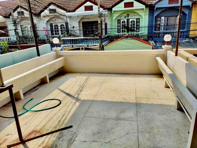 ให้เช่าทาวน์โฮม 3 ชั้น  เซ็นทรัล พระราม 2 2.9 กม. ไทวัสดุ พระราม2 1กม19ตร.วา. 219 ตร.ม.3นอน 2น้ำ  MRT หลักสอง ถ.พระราม 2 