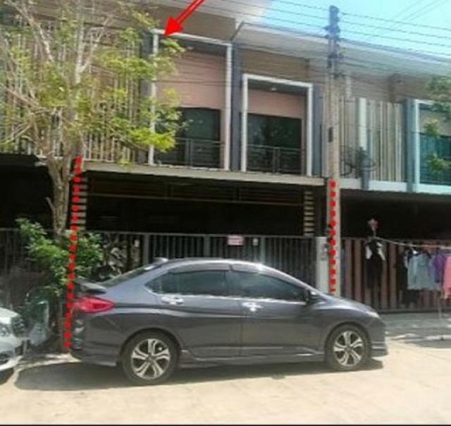 ขาายทาวน์เฮ้าส์ หมู่บ้านเดอะมอนทาน่า ปลวกแดง ถนนปลวกแดง-ห้วยปราบ ตำบลมาบยางพร อำเภอปลวกแดง จังหวัดระยอง