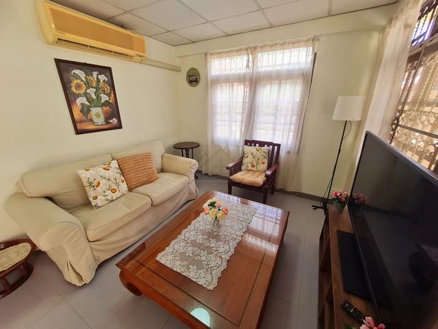 P949ให้เช่าบ้านเดี่ยว หมู่บ้าน ธันธวัช 3 สุขุมวิท 105 ลาซาล 71 ใกล้ MRT สถานีศรีลาซาล *** รับสัตว์เลี้ยง 