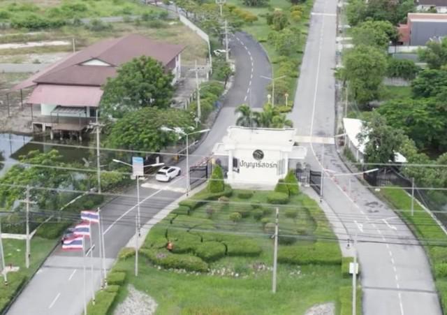 ที่ดินแปลงสวย ราคาดี ในโครงการ มบ.ปัญญารีสอร์ท บางพระ ชลบุรี FP-L0955