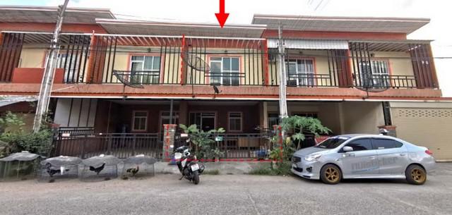 ขายทาวน์เฮ้าส์หมู่บ้านเทพประทานพร 10 ซอยเทพประทานพร 7 ถนนโป่งสะเก็ด-ห้วยปราบ ตำบลบ่อวิน อำเภอศรีราชา จังหวัดชลบุรี