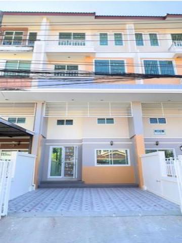 ให้เช่าทาวน์โฮม 4 ชั้น 24 ตรว. ย่านนวมินทร์ โพธิ์แก้ว บางกะปิ ใกล้เดอะมอลล์บางกะปิ ( รีโนเวทใหม่ )