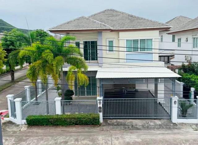 ห้เช่า บ้านเดี่ยวรีโนเวทใหม่ หลังมุม ธาดาทาวน์ ศรีราชา ใกล้นิคมฯ เฟอร์ครบ TP-H1533