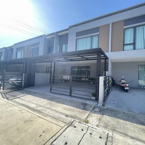 ให้เช่าทาวน์โฮม 2 ชั้น 3 ห้องนอน โครงการ Pleno สุขุมวิท-บางนา 2 เฟอร์พร้อมอยู่ ใกล้เมกะบางนา ใกล้ทางด่วน 