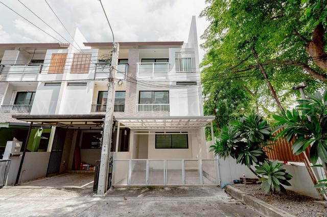 R1 ให้เช่า ทาวน์เฮ้าส์ ไพรเวท เนอวานา ไลฟ์ ลาดพร้าว 71 หลังมุม รีโนเวทใหม่