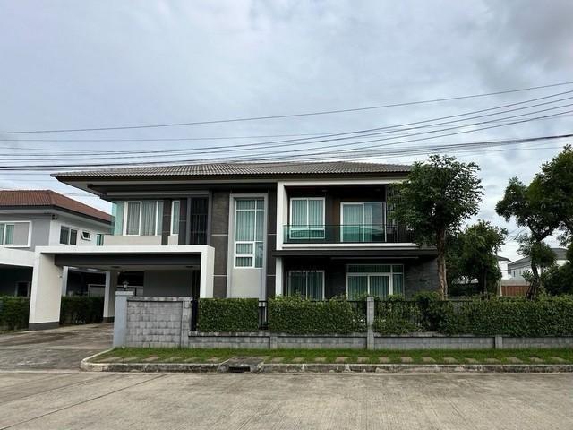 ให้เช่าบ้านเดี่ยว หมู่บ้าน วรารมย์ พรีเมี่ยม วัชรพล จตุโชติ หลังมุม บ้านเฟสใหม่ปี61 ทำเลติดสวน