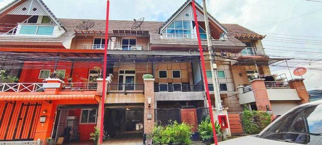 ขายทาวน์โฮม 3 ชั้น เมอริทเพลส  Merit Place  เฟส 2 ลาดพร้าว 87