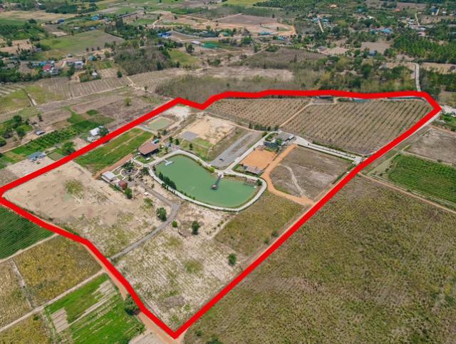 พื้นที่ดิน ที่ดิน หนองหญ้าปล้อง จ.เพชรบุรี 27679 ตาราง-วา    คุ้มทั้งอยู่คุ้มทั้งลงทุน ที่ดินถมแล้ว+สิ่งปลูกสร้าง และสิ่งอำนวยความสะดวกครบครัน เหมาะสำหรับลงทุนสร้างรีสอร์ตในสไตล์ Camping ฯลฯ.