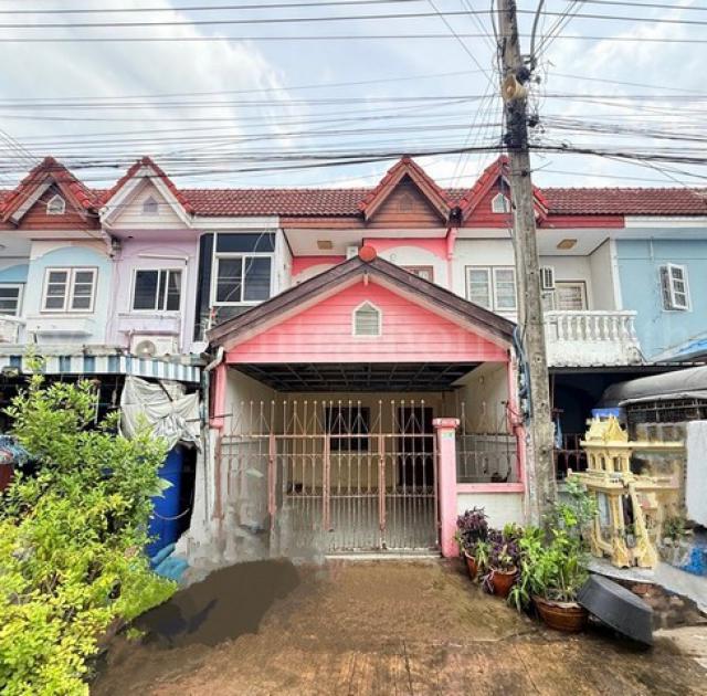 ทาวน์เฮ้าส์ ฉัตรณรงค์ วิลล่า 5 ลำลูกกา คลอง 7 ปทุมธานี ราคาถูก