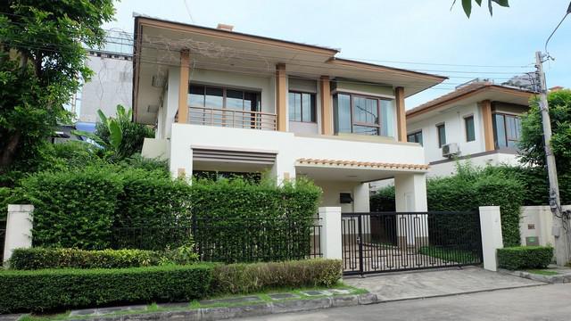 HR2720ขายบ้านเดี่ยว หมู่บ้านเศรษฐสิริ หลังเมกาบางนา ทำเลเดินทางสะดวก ใกล้ทางด่วน เหมาะอยู่อาศัย