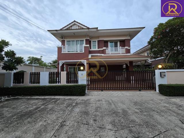 ให้เช่าบ้านบางแสนบ้านเดี่ยว 2ชั้น หมู่บ้านแกรนด์มณีรินทร์ สามมุข-บางแสน  เฟอร์ครบ พร้อมอยู่  ต.แสนสุข อ.เมืองชลบุรี จ.ชลบุรี 