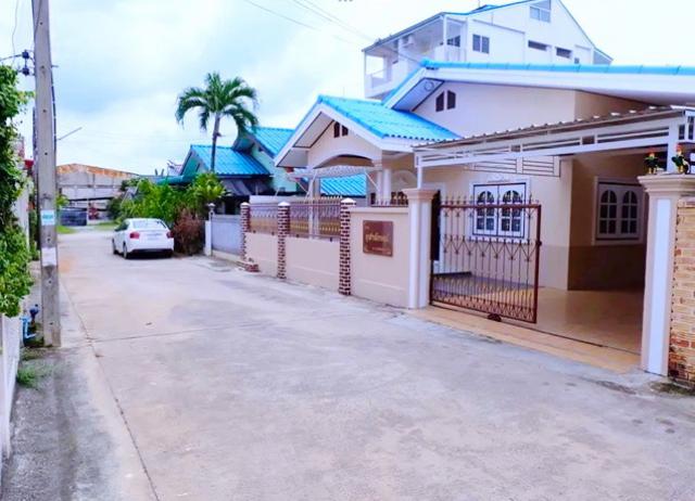 ฟาร์มโชคชัย ตลาดไนท์ ปากช่อง 400ม.ให้เช่าบ้านเดี่ยวชั้นเดียว 46ตร.วา. 186ตร.ม. 2นอน 2น้ำ   รพ.กรุงเทพ ปากช่อง 3.0กม. ถ.มิตรภาพสายเก่า