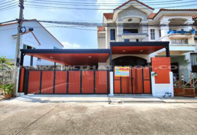 ID :  4722 ขาย SALE TOWNHOUSE ศุภาวัฒน์ ขนาดพื้นที่ 35 Square Wah  2700000 BAHT. one price