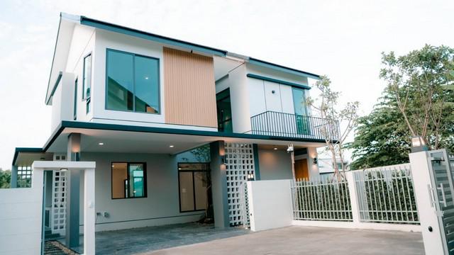 บ้านสร้างใหม่ สไตล์โมเดิร์น มินิมอล ทำเลดี บ้านกลาง ท่าวังตาล สารภี