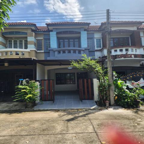 TOWNHOUSE ปาริชาติ 345 2BEDROOM2BATHROOM 1650000 บาท.   ราคาเดียวจัดให้หนักมาก