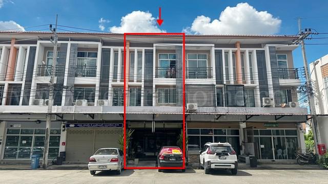 อาคารพาณิชย์ 3 ชั้น ไอลีฟ ทาวน์ ลาดสวาย ลำลูกกา คลอง 3 ถูกสุดในโครงการ