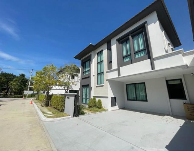 HR2767ให้เช่าบ้านแฝดใหม่สวย โครงการ Grande Pleno สุขุมวิทบางนา  ติด Mega 700 เมตร 