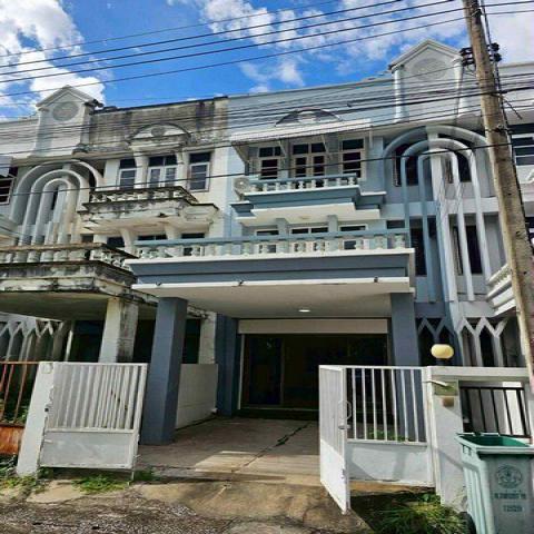 ให้เช่าบ้านทาวน์เฮ้าส์2ชั้น 45ตรว. 3นอน4น้ำ เดือนละ 49,000บ. เฟอร์ครบ หลังห้างเมญ่า ต.ช้างเผือก อ.เมือง เชียงใหม่