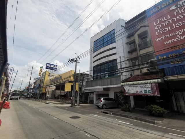 ขาย สำนักงาน 4 ชั้น ถนนติวานนท์ เมืองนนทบุรี  PTT12922