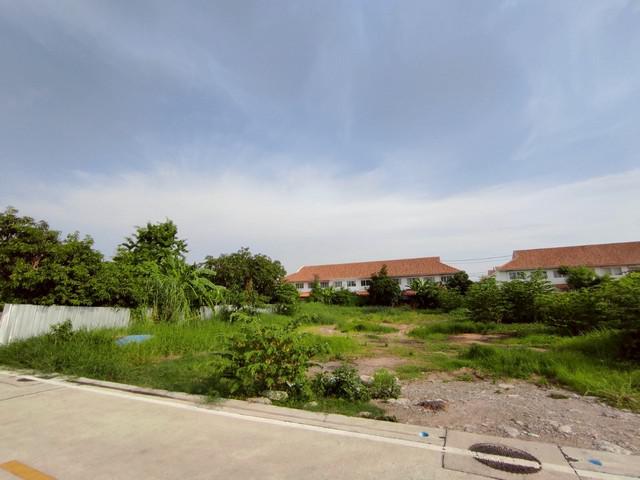  - ต้องการขาย ที่ดิน ที่ดินเปล่า 1 ไร่ ใกล้สนามบินสุวรรณภุมิ เมก้าบางนา พื้นที่เท่ากับ 400 ตร.ว.    ดีลเด็ด!