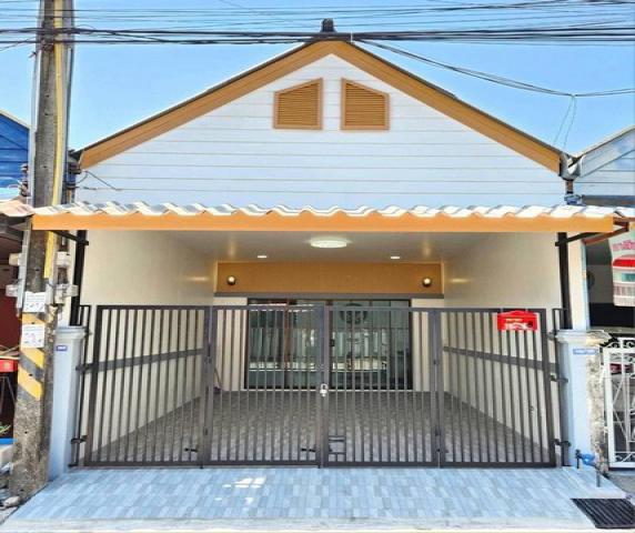 ขายทาวน์เฮ้าส์ชั้นเดียว หมู่บ้านจิตอารีย์ เครือสหพัฒน์ ศรีราชา ชลบุรี FP-H01196 