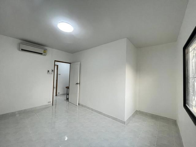 ขายบ้านหมู่บ้านเทพารักษ์25 ซอยคิงคอง  ตำบล บางเพรียง อำเภอบางบ่อ จังหวัด สมุทรปราการ 