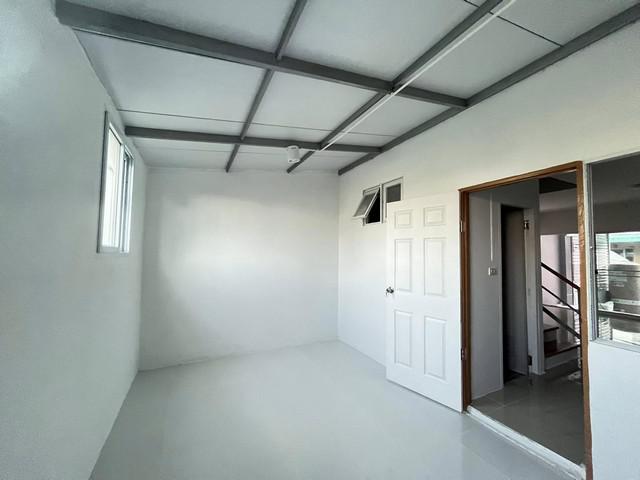 ขายบ้านหมู่บ้านมะลิวัลย์ ซอยวโรชา อำเภอบางบ่อ  จังหวัดสมุทรปราการ