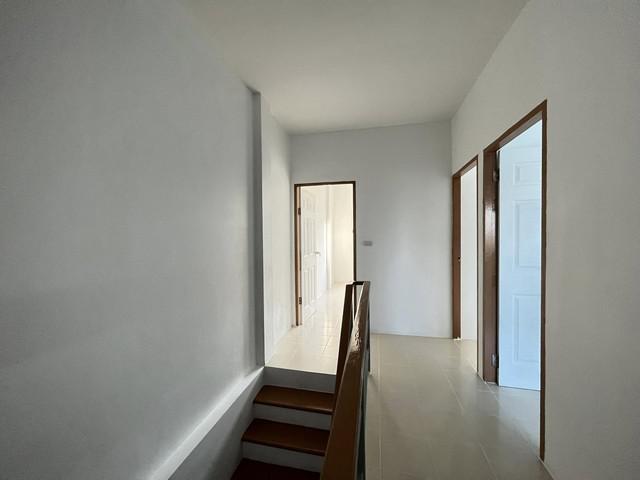 ขายบ้านหมู่บ้านมะลิวัลย์ ซอยวโรชา อำเภอบางบ่อ  จังหวัดสมุทรปราการ