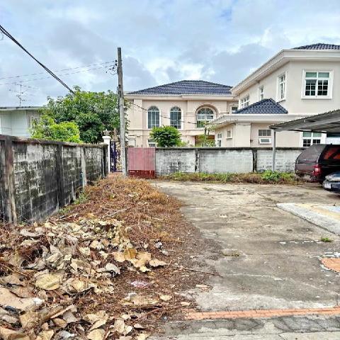  ราคาถูก  BTS สะพานควาย 1.3 กม.  2นอน 1น้ำ BTS อารีย์ 990 ม. ให้เช่าที่ดิน พร้อมบ้าน  84 ตร.วา.340 ตร.ม.