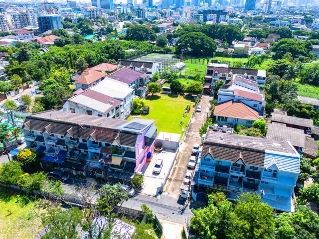 ขายที่ดินแปลงสวยทำเลดี ใจกลางเมืองลาดพร้าว 18 เขตจตุจักร กรุงเทพ (เจ้าของขายเอง)