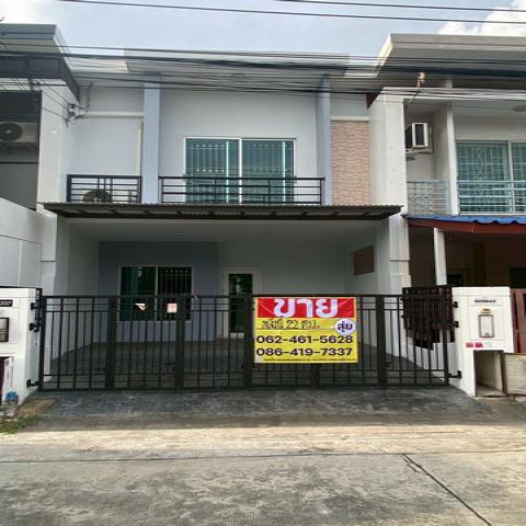 ขายทาวเฮ้าส์ 3 ห้องนอน 2 ห้องน้ำ สวยรีโนเวทใหม่พร้อมอยู่  หมู่บ้านพฤกษาเน๊กซ์ ซอยวัดคลองปลัดเปรียง ถนนบางนา-ตราด กม. 5  ใกล้เมกาบางนา